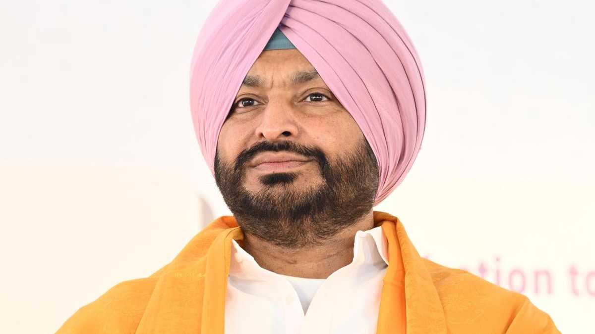 रेल राज्यमंत्री रवनीत सिंह बिट्टू का इस्तीफा, मोदी कैबिनेट में बड़े फेरबदल के संकेत