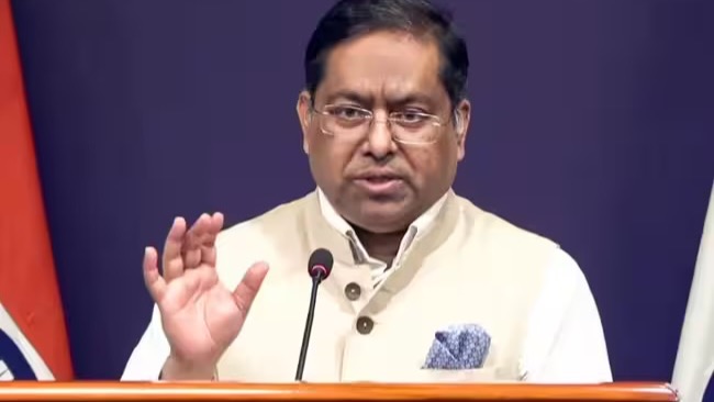 FCRA Amendment भारत का आंतरिक मामला, अमेरिकी सांसद के चर्च अधिग्रहण वाले दावे पर MEA का पलटवार